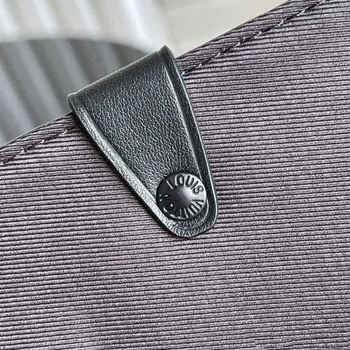 View 5 of LOUIS VUITTON TRUNK MESSENGER BAG TAURILLON MONOGRAM LEATHER M57726