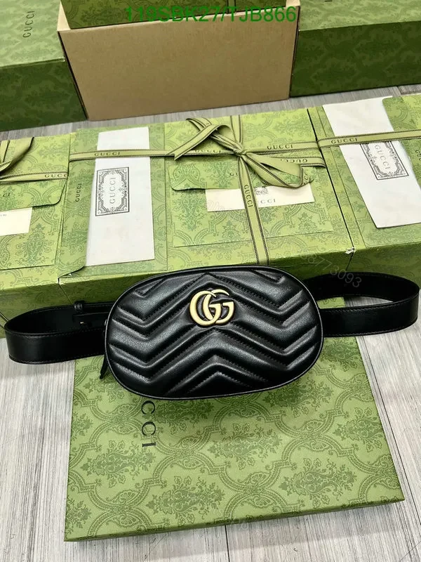 Gucci Belt Bag Black made of Leather 476434 — view 1