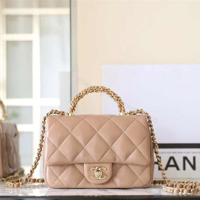View 3 of 高仿Chanel*24B系列AS3392小羊皮郵差包奶茶色免檢版