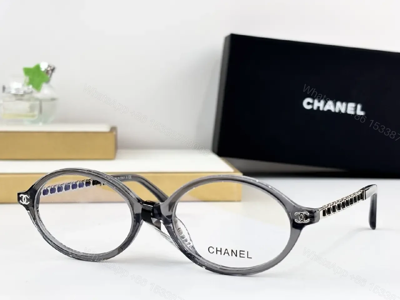Chic Gray Acetate Round Glasses - Discreet Luxury Eyewear — view 1