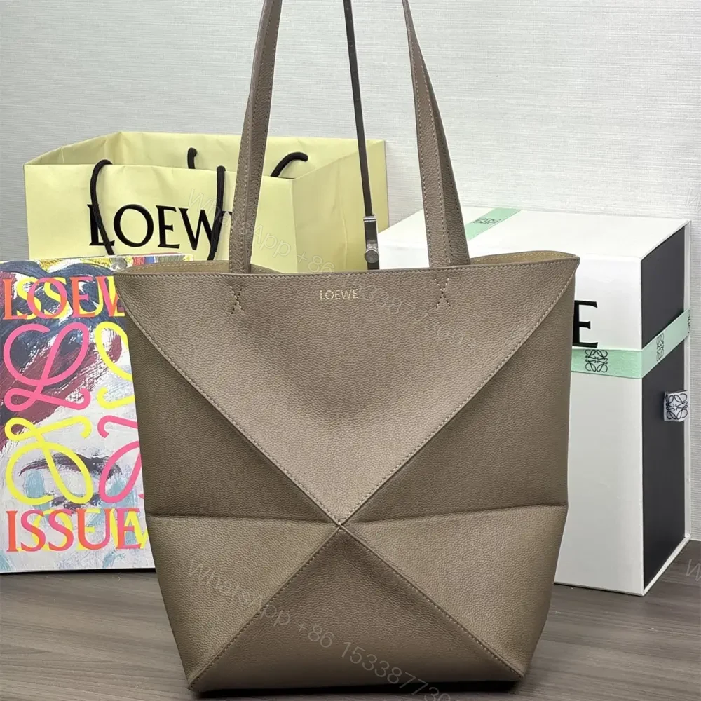 高仿Loewe*Fold系列3170小牛皮Tote手袋灰褐色中號免檢版 — view 1
