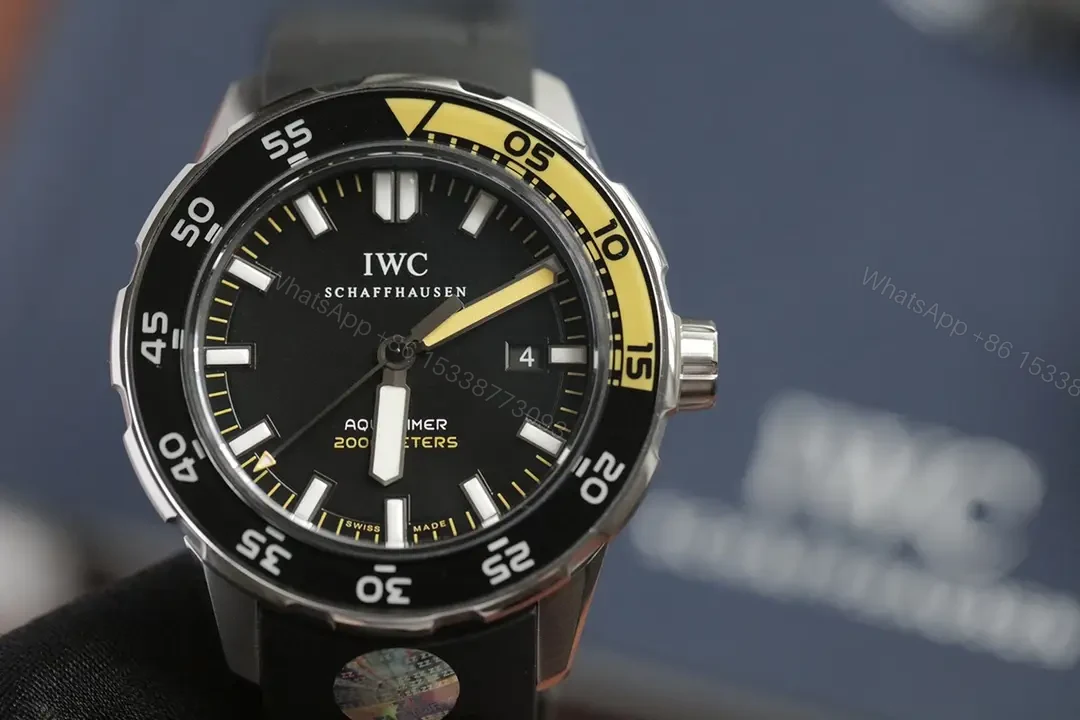 IWC Aquatimer 2000 Stainless Steel / Black Dial Rubber IW3568-02 — view 1