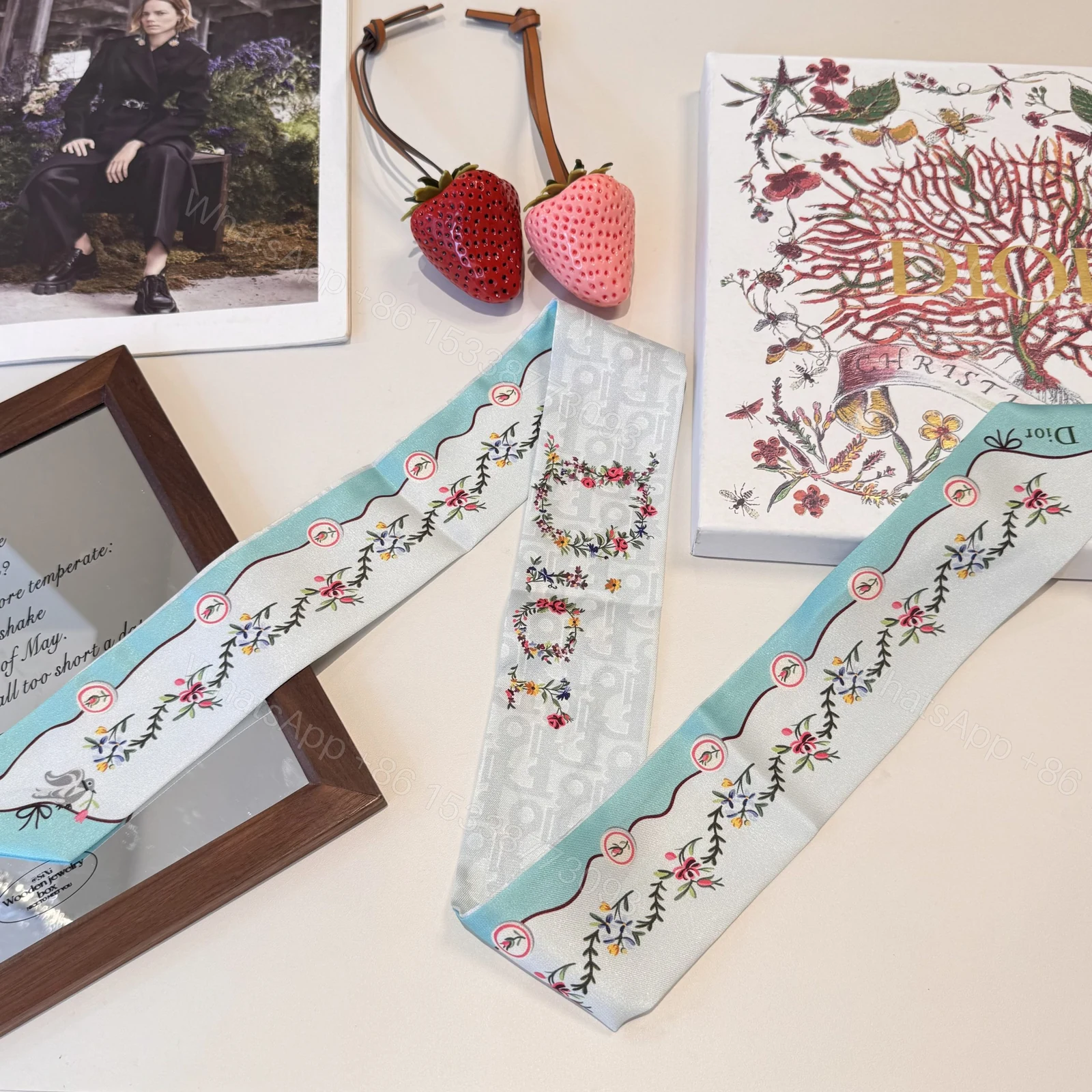 Dior原單薄荷綠刺繡花卉絲巾雙面小飄帶 — view 1