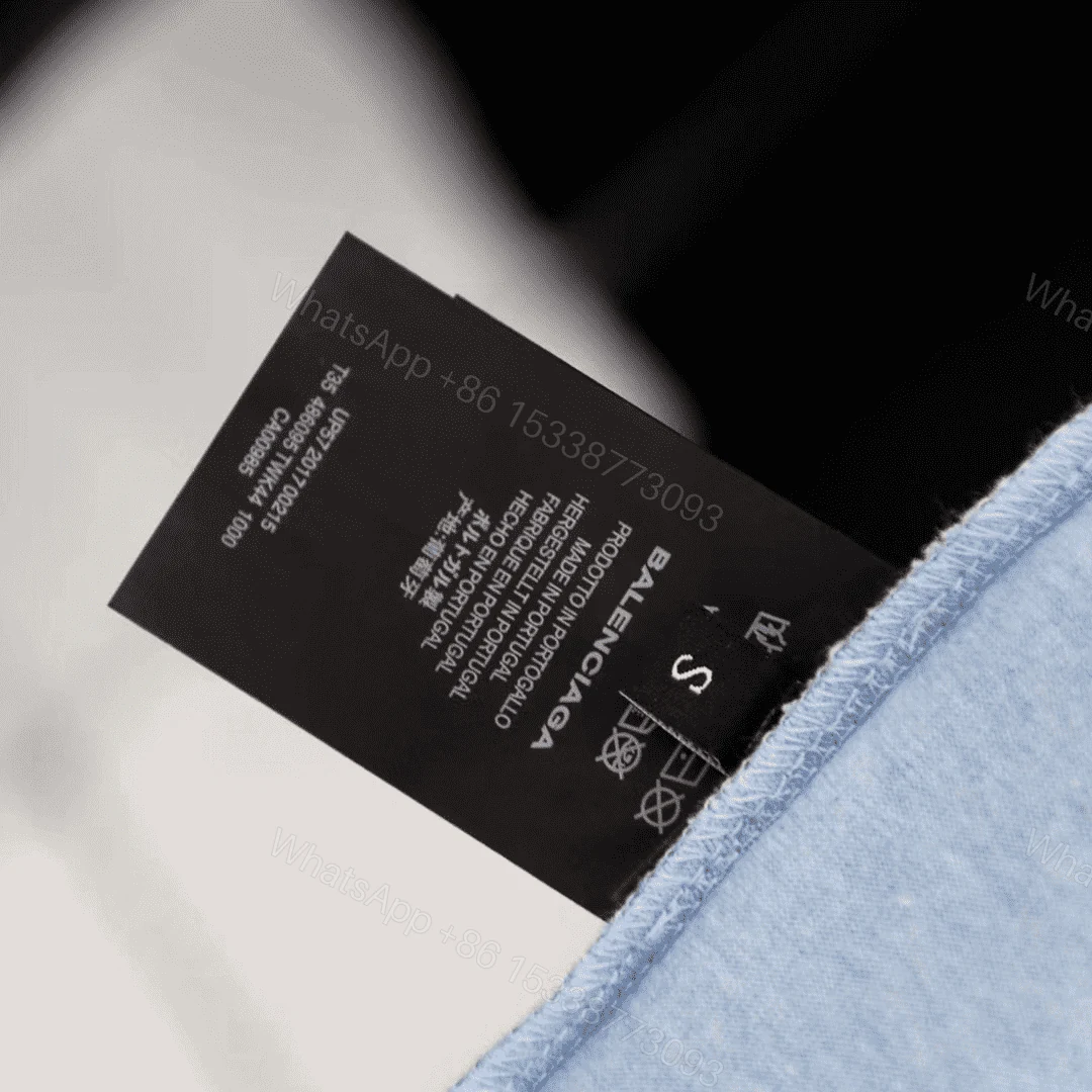 View 2 of BALENCIAGA BB LOGO T-SHIRT – BB35