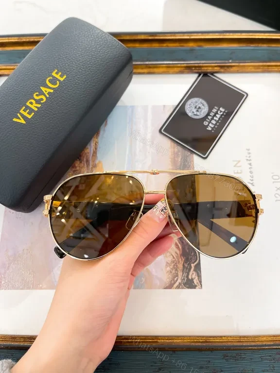 View 4 of Versace-Inspired Gradient Sunglasses: All-Day Comfort & Style