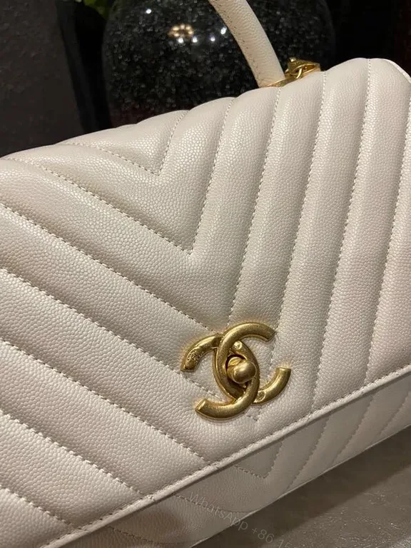 View 7 of White Quilted Luxury Bag with Gold Logo â€“ Chic Everyday Elegance