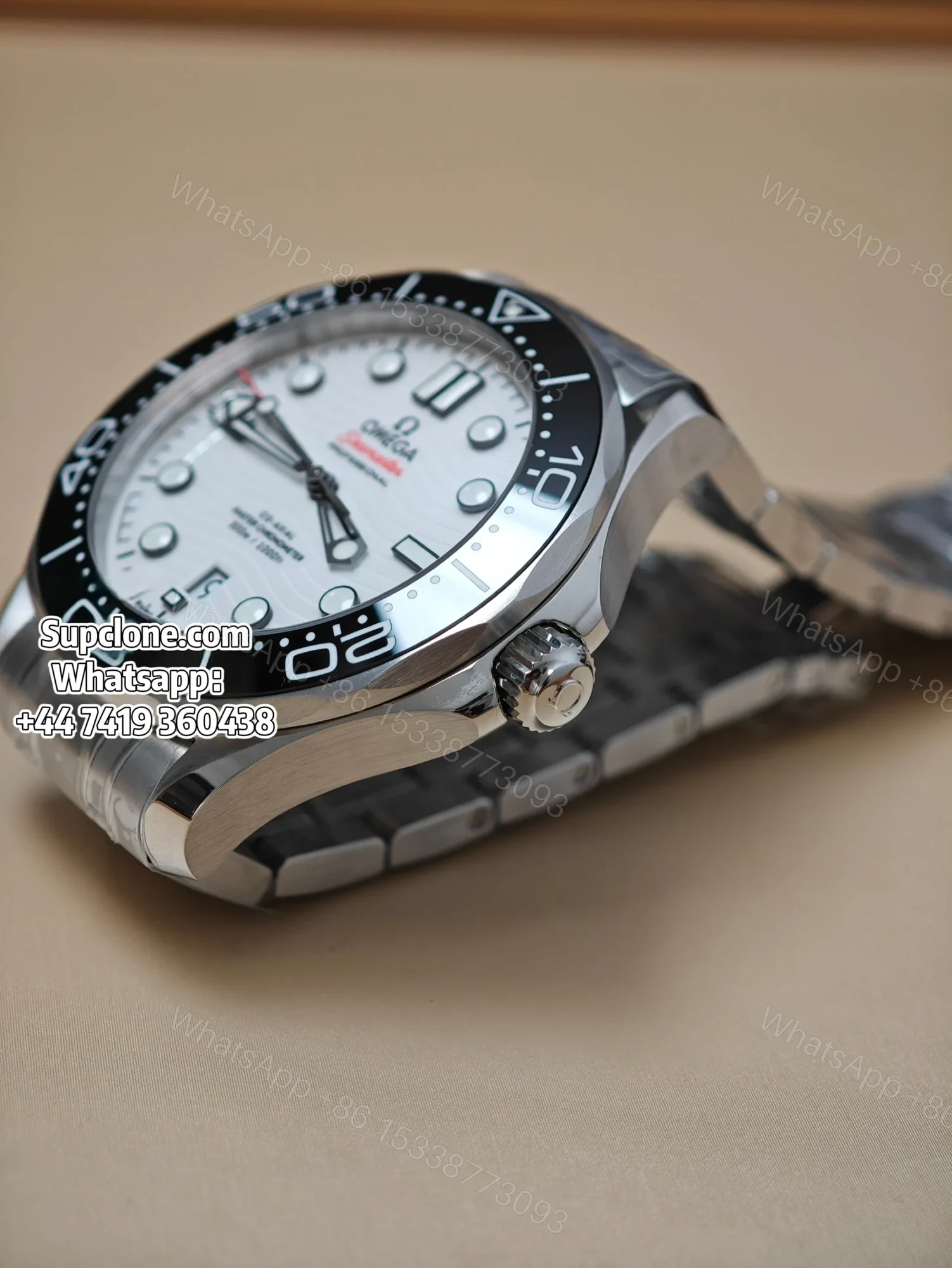 View 4 of OMEGA Super Clone Seamaster Diver 300M 210.30.42.20.04.001 42mm