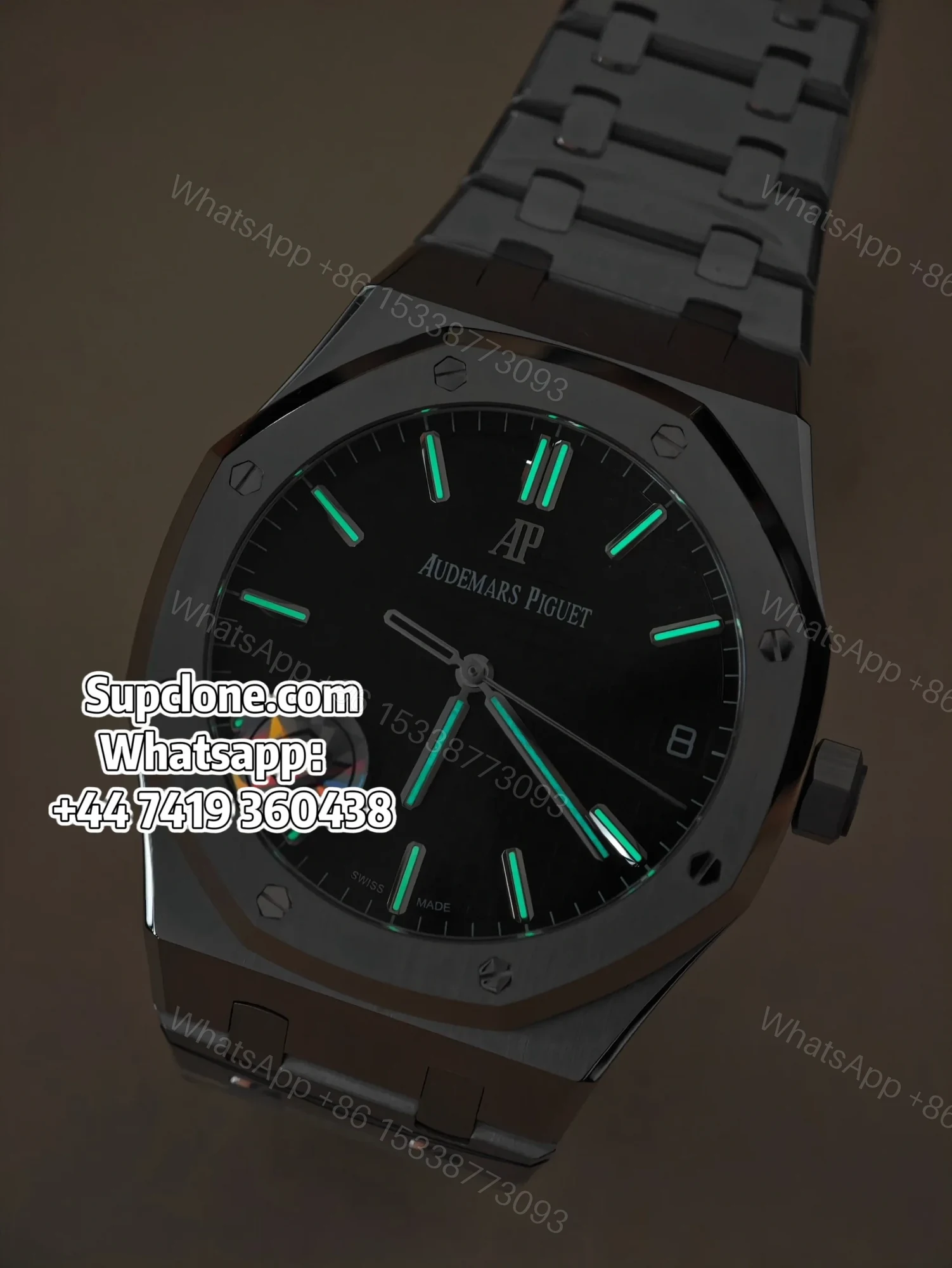 View 3 of Audemars Piguet Super Clone Royal Oak 15500 Black Dial 41MM
