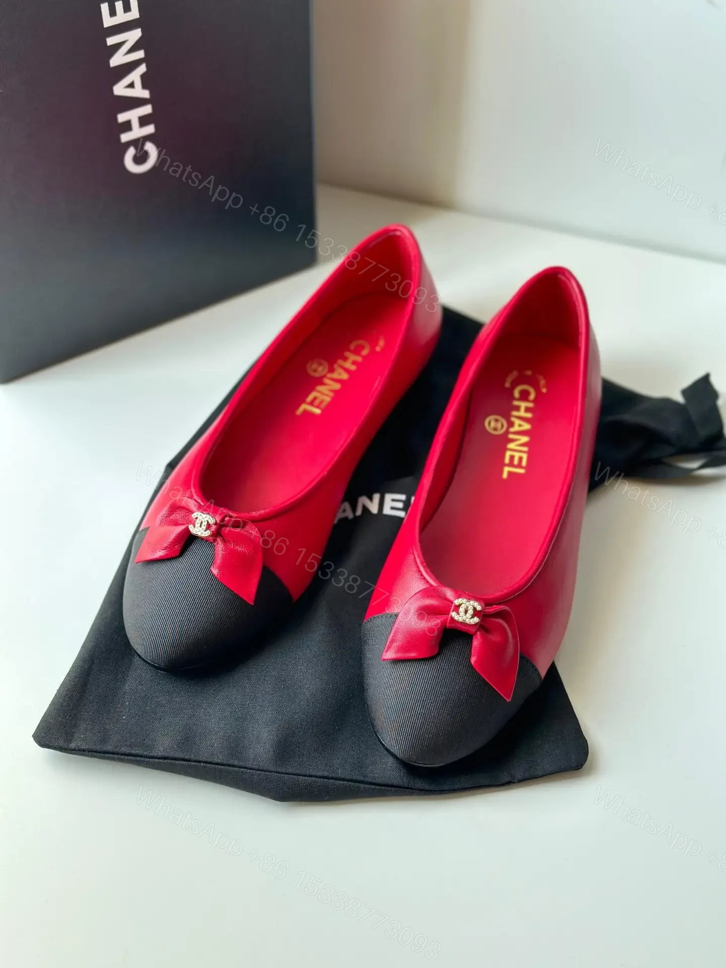 CHANEL — view 1