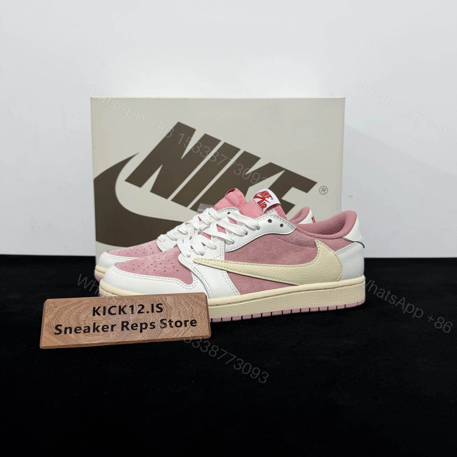 Travis Scott x Air Jordan 1 Low OG Shy Pink Replica — view 1