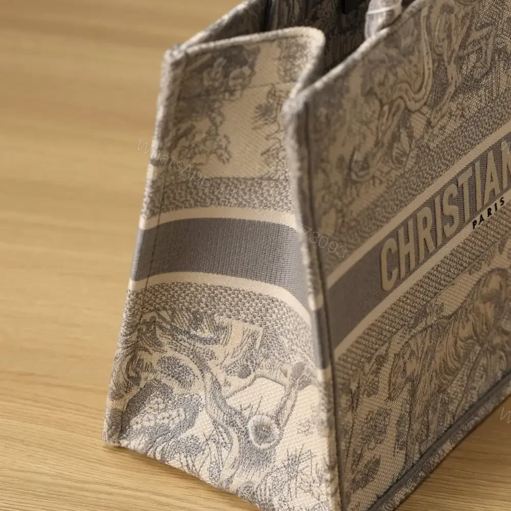View 5 of 高仿Dior*BookTote系列茹伊刺繡灰色M免檢版
