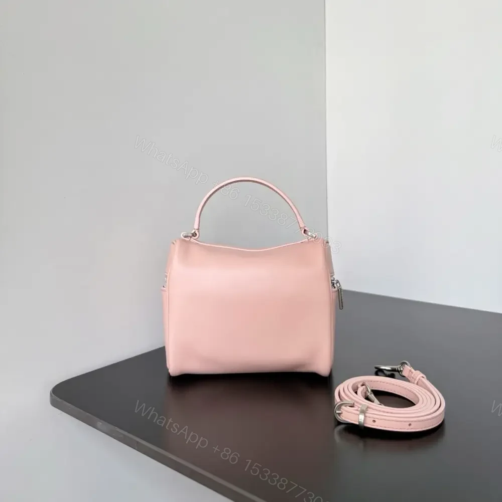 View 2 of 高仿Balenciaga*Rodeo系列U5831小牛皮盒子包粉色銀扣免檢版