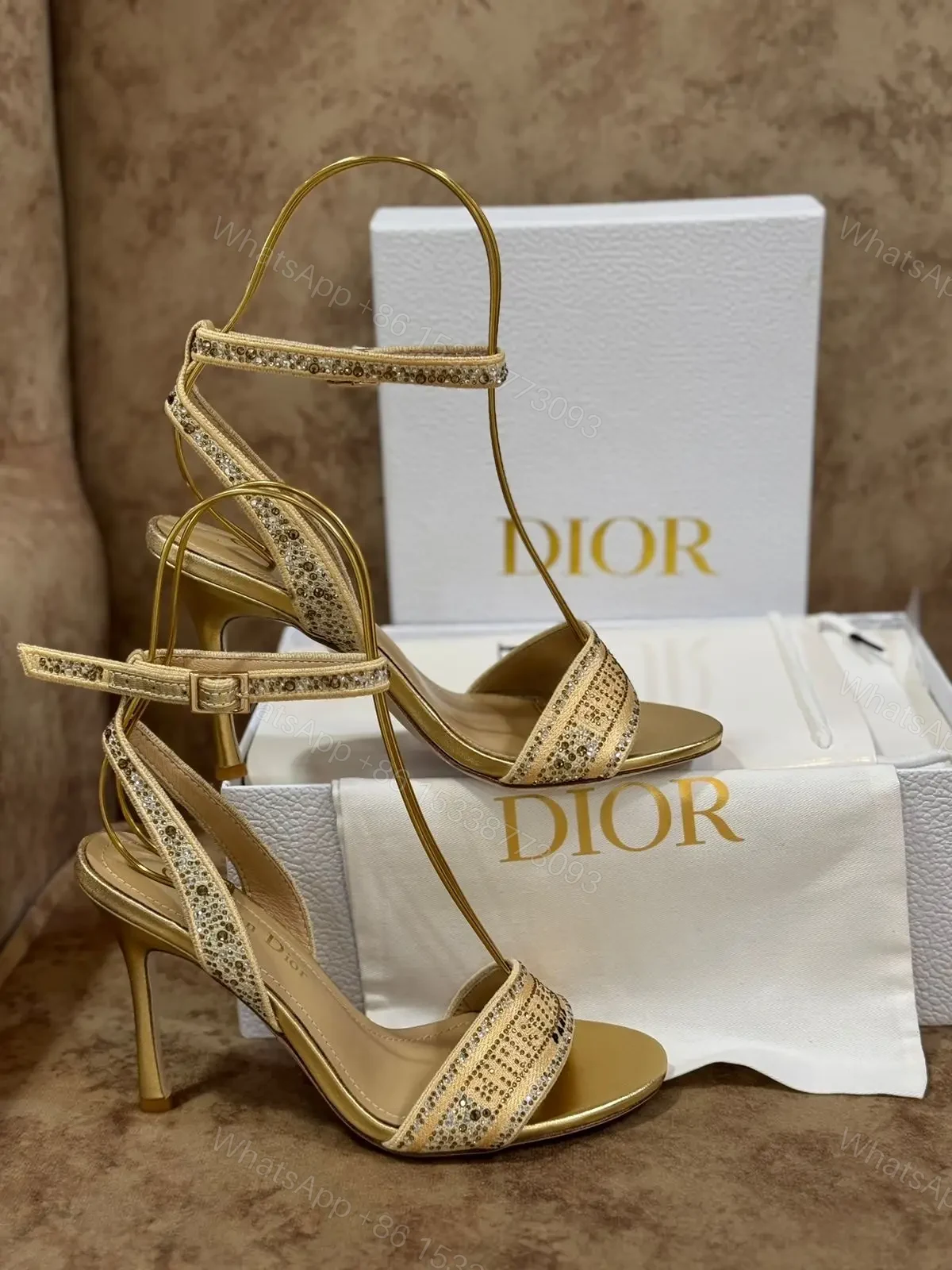 DIOR — view 1