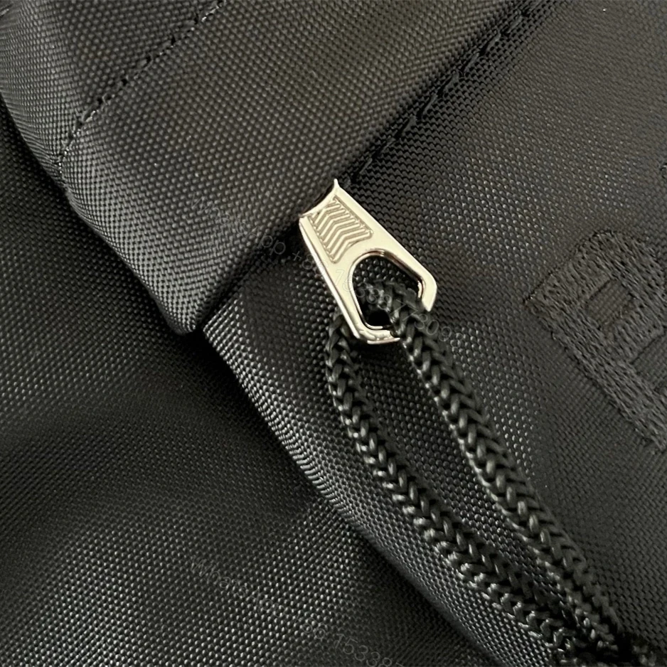 View 14 of 高仿BalenciagaWheelBeltpack系列尼龍胸包黑色