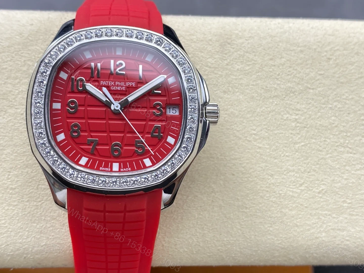 Patek Philippe Aquanaut 5067 Stainless Steel Red Singapore 2019 5067A-027 — view 1