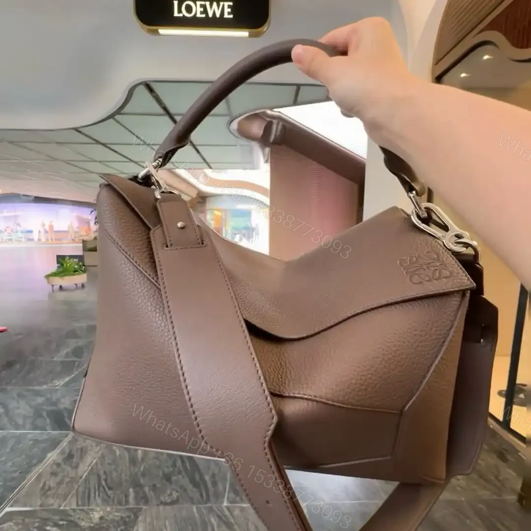 View 11 of 高仿Loewe*Puzzle系列6416小牛皮斜挎包深棕色大號免檢版