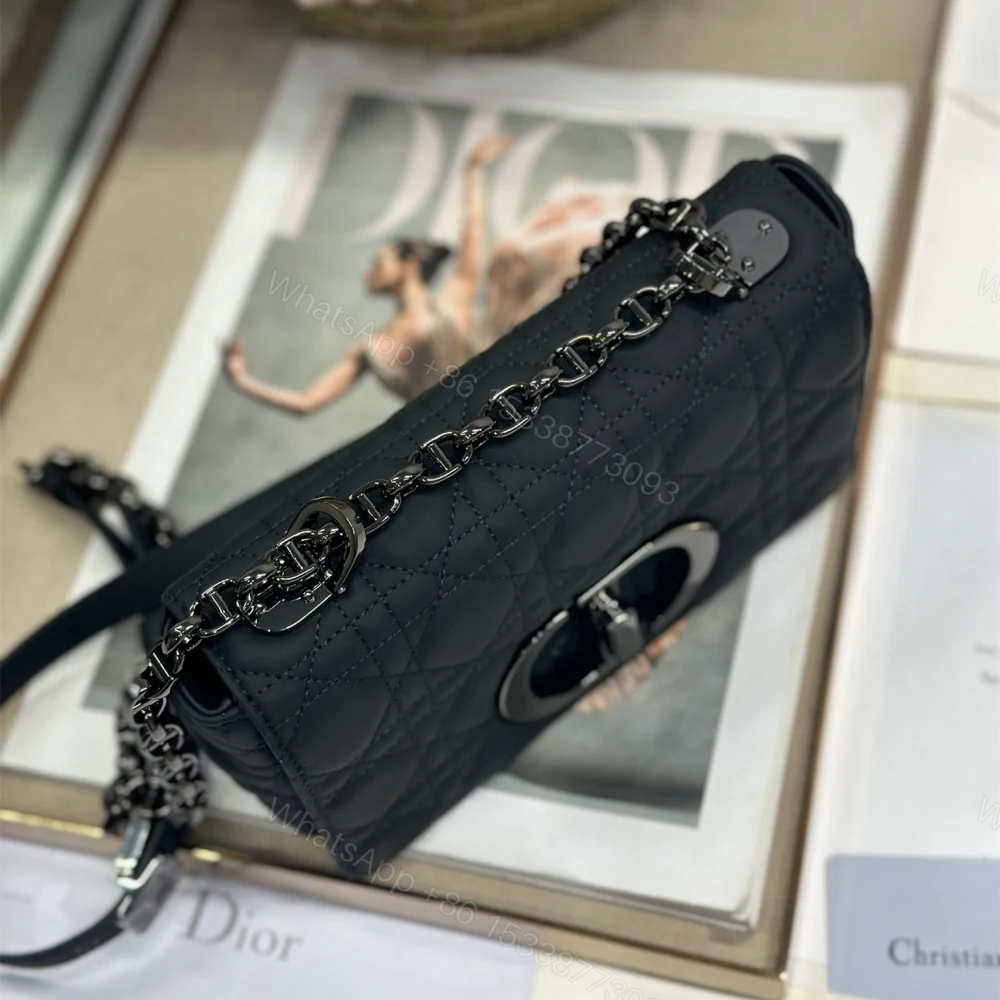 View 4 of 高仿Dior*Caro系列M9240M900小牛皮鏈條包黑銀小號免檢版