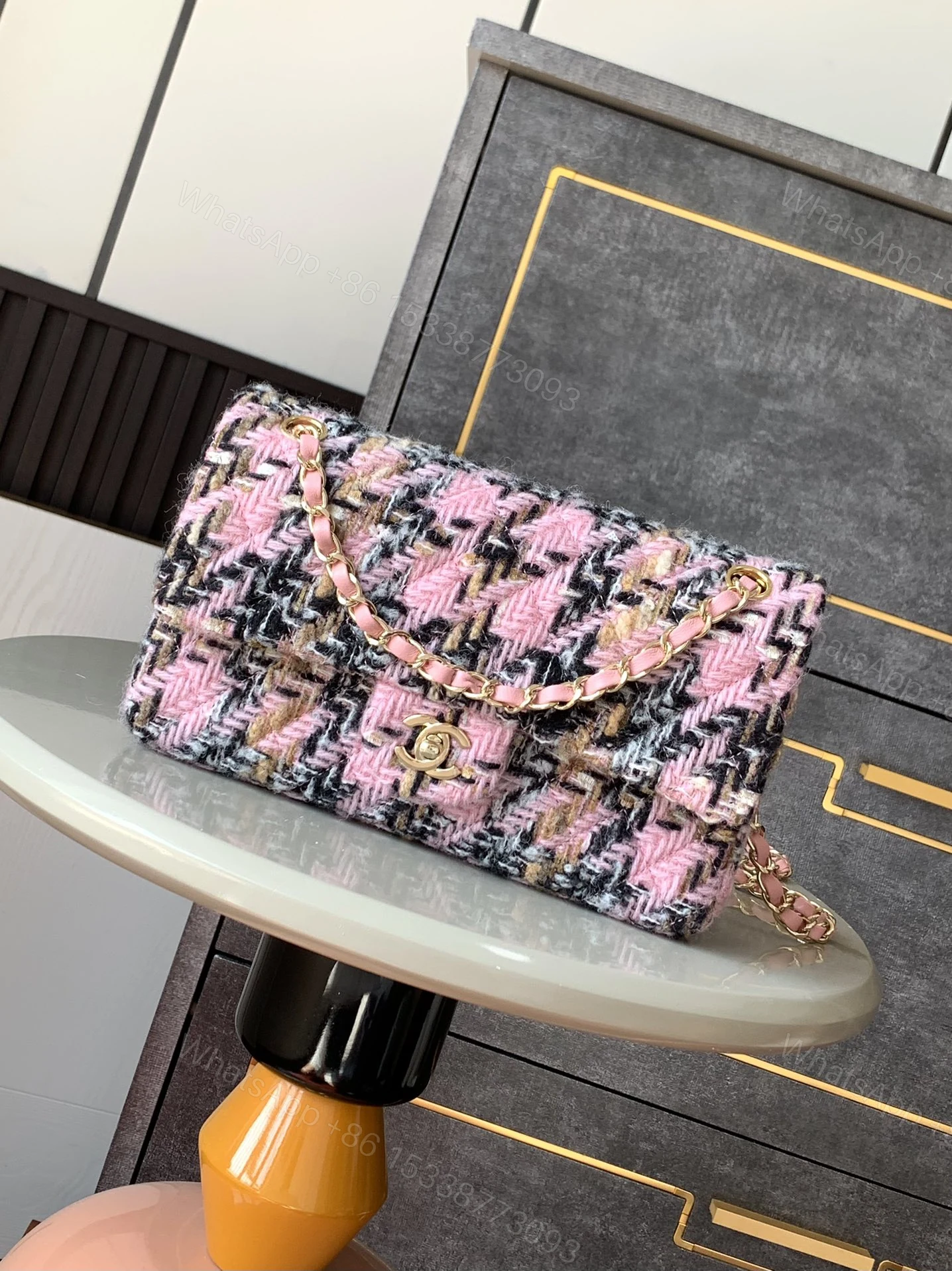 CHANEL 高仿 2.55 粉色花呢格紋鏈條包 時尚精品肩背包 — view 1
