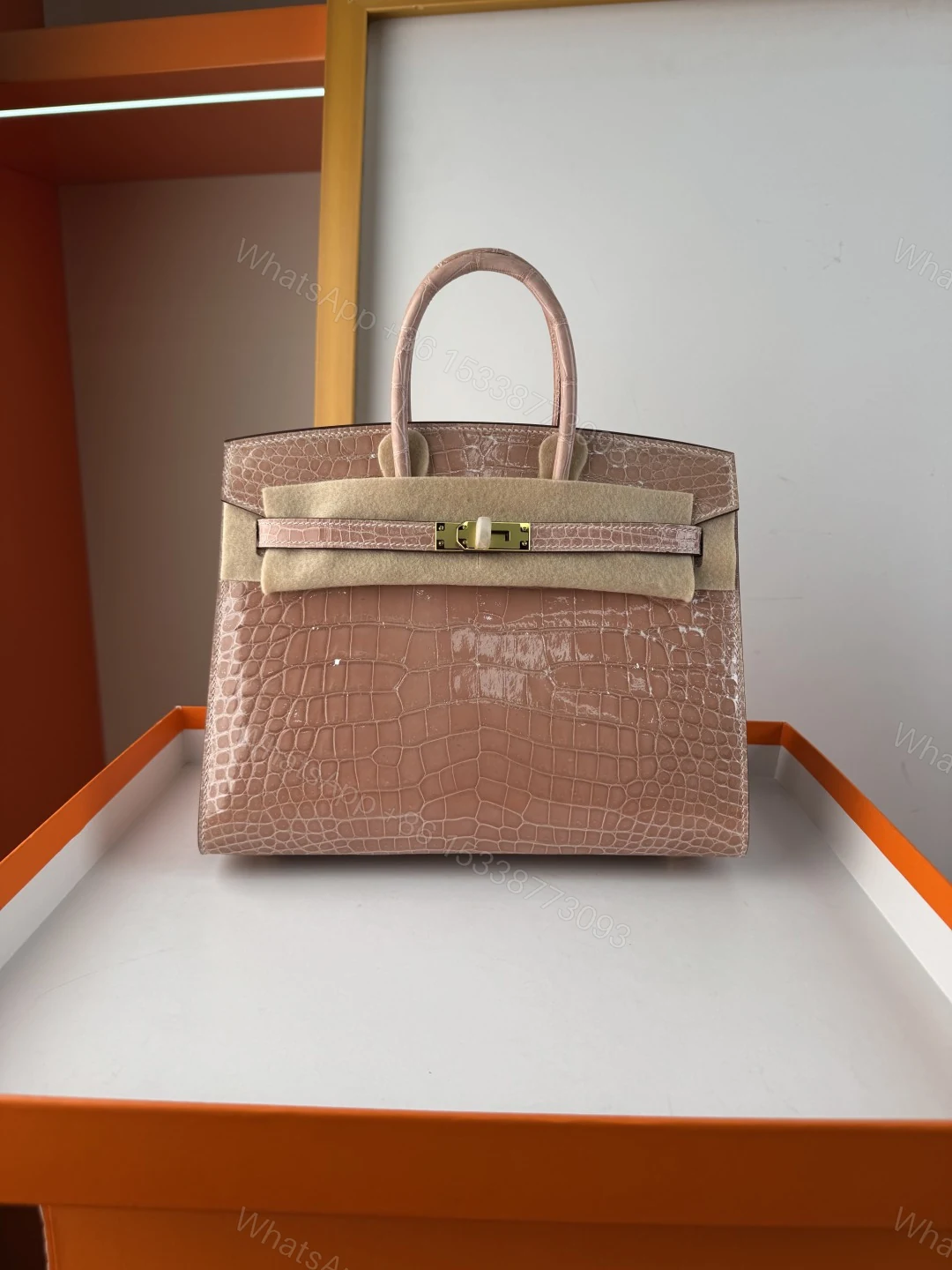 Hermes 一比一 女款 Birkin 亮面鱷魚紋手提包 奢華高光質感款 — view 1