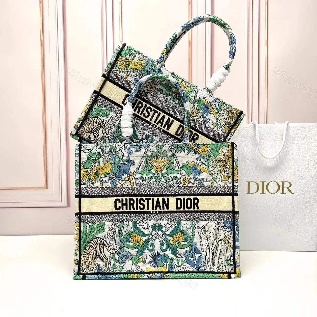 DIOR — view 1