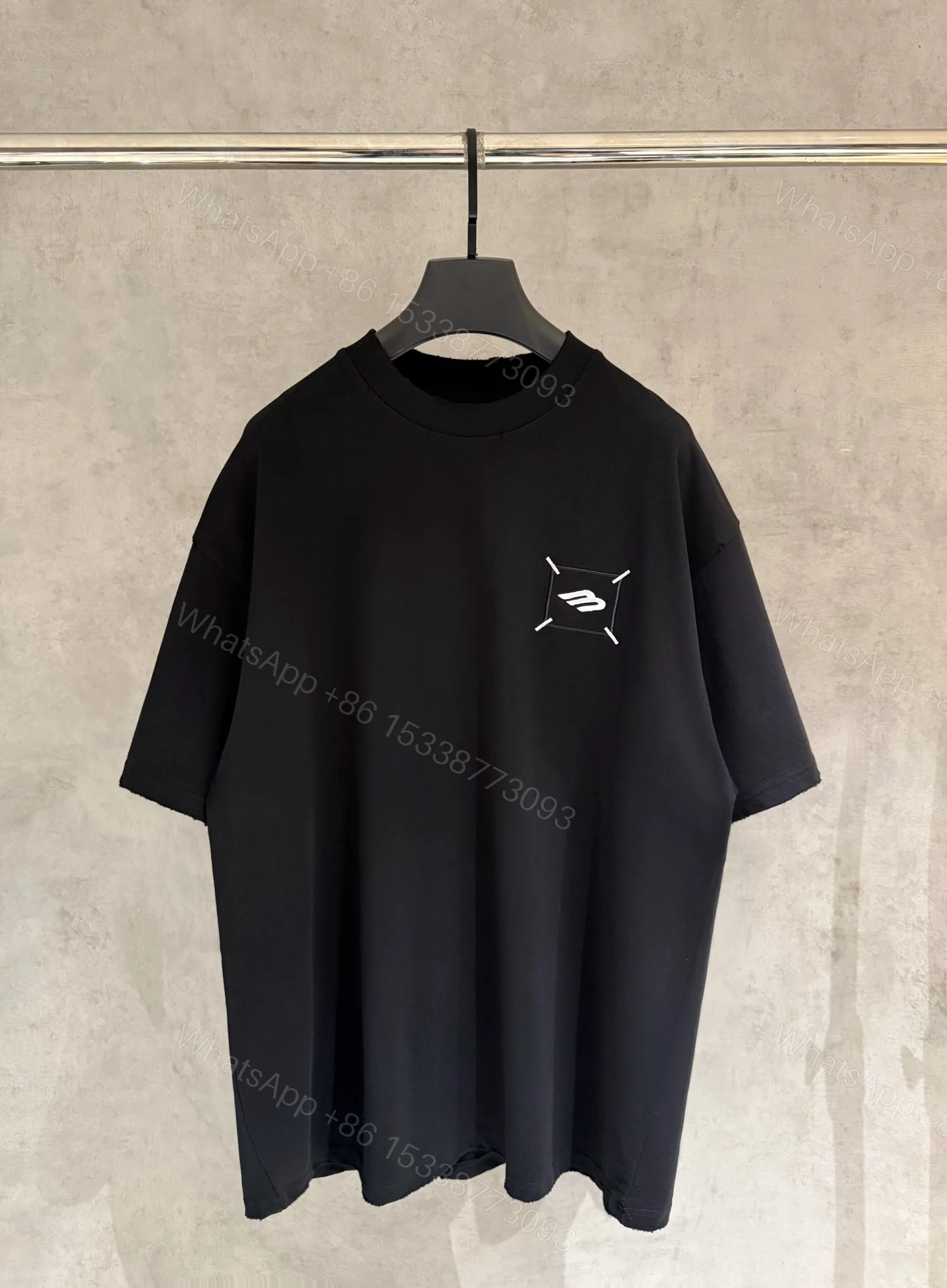 Balenciaga 高仿 BB刺繡寬鬆短袖T恤 黑色簡約Logo潮流上衣 — view 1