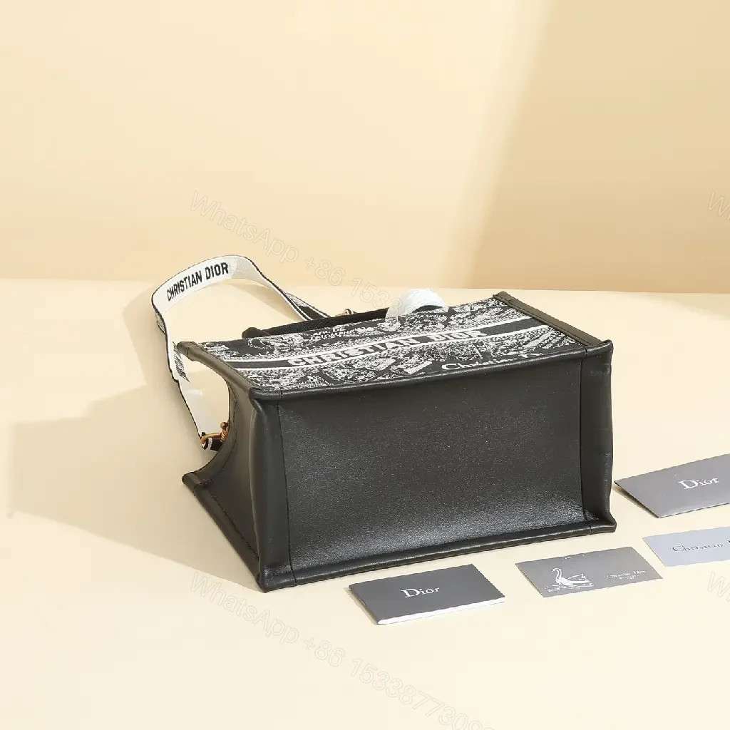 View 3 of Bold Textile City Tote: Modern Graphic Carryall (1)