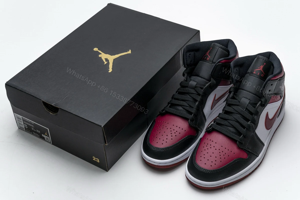(OG)Air Jordan 1 Mid Bred Toe 554724-066 — view 2