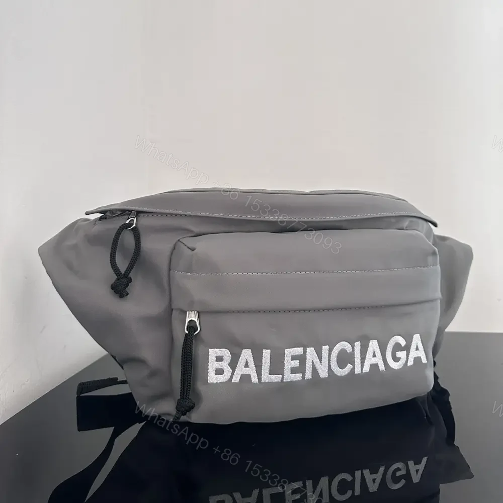 View 3 of 高仿BalenciagaWheelBeltpack系列尼龍胸包灰色