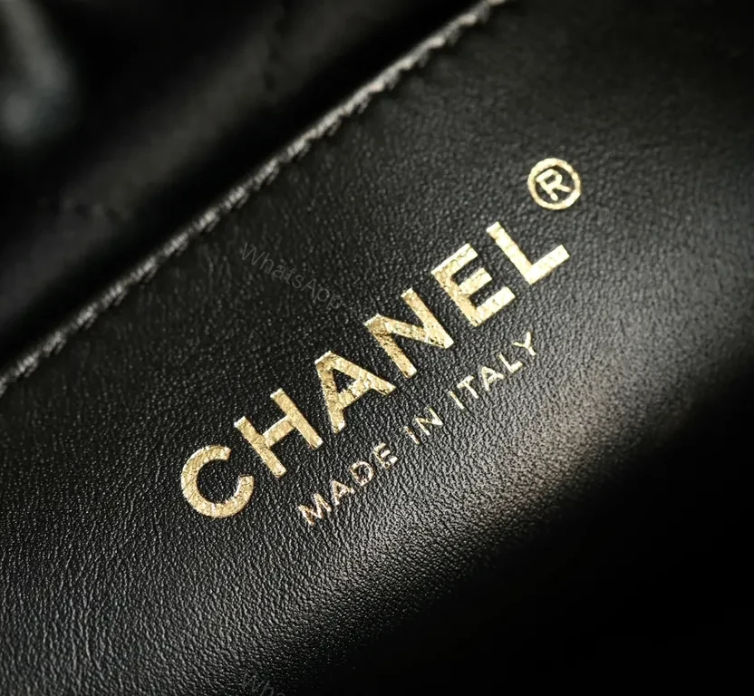 View 8 of Velvet Chain-Detail Shoulder Bag: Luxe Compact Elegance