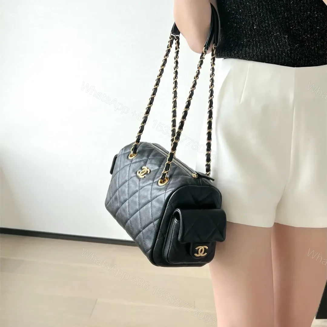 View 23 of 高仿Chanel*25K系列AS5792小牛皮腋下包黑色小號免檢版