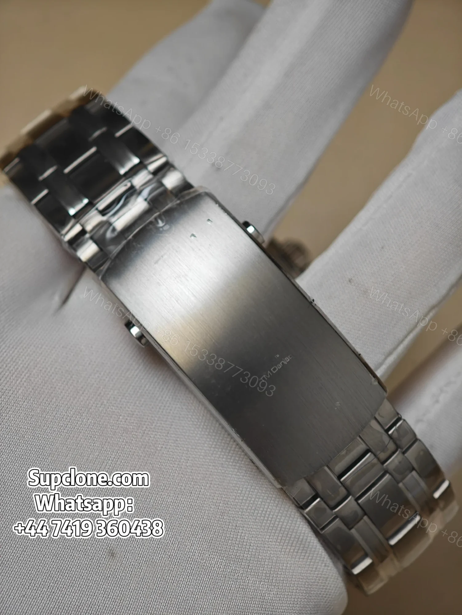 View 16 of Omega Super Clone Seamaster Diver 300M James Bond 210.22.42.20.01.003 42mm