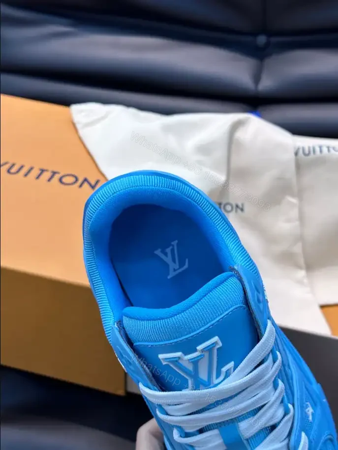 View 4 of LOUIS VUITTON TRAINER SNEAKERS IN BLUE – LSVT339