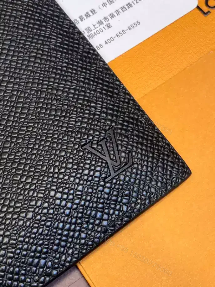 View 5 of LV MARCO WALLET TAIGA LEATHER – RRG092