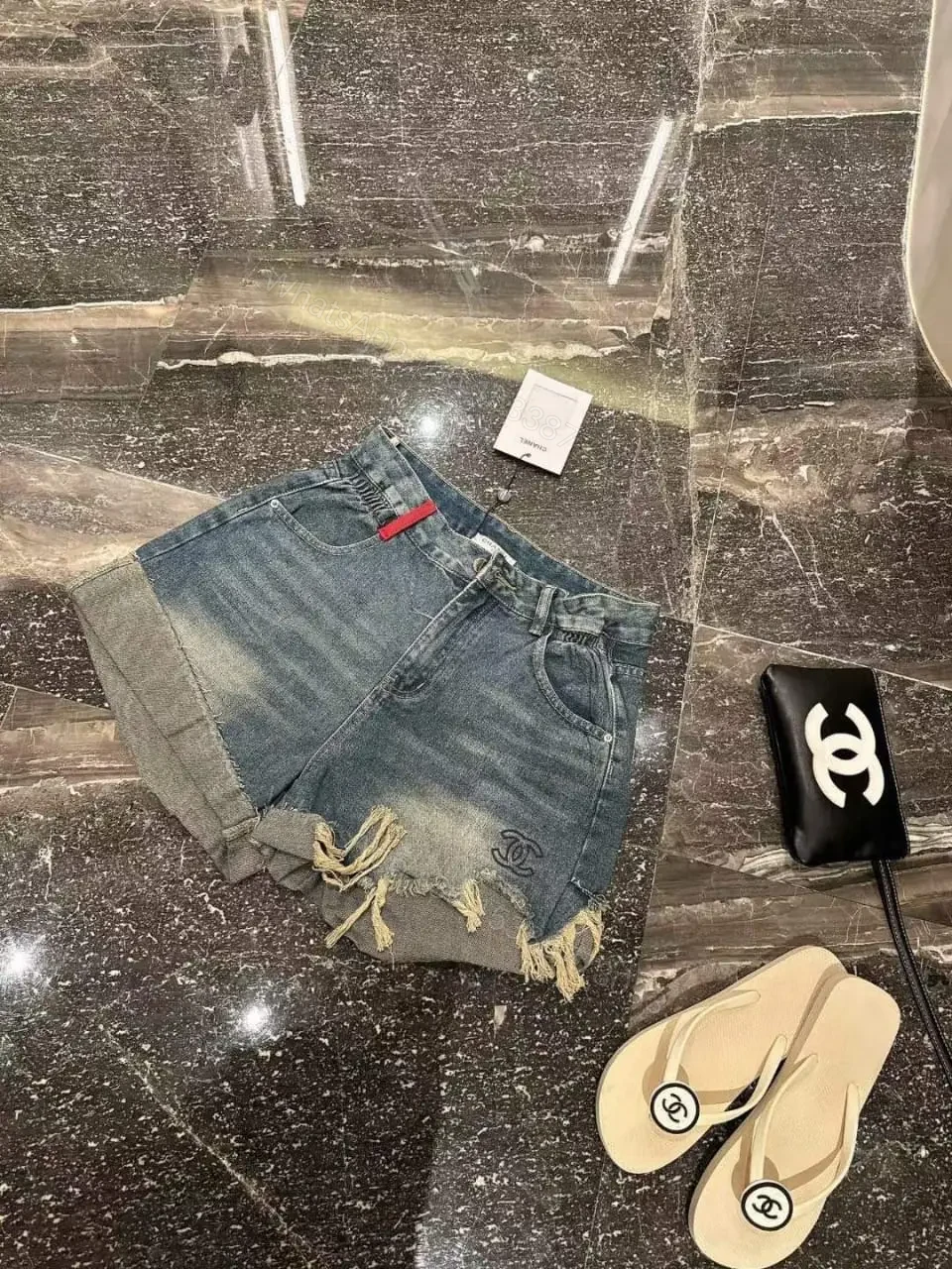 CHANEL — view 1