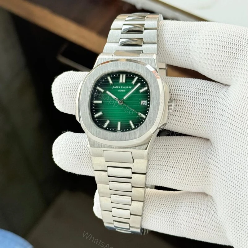 Patek Philippe Nautilus Green Dial 42mm Automatic — view 1