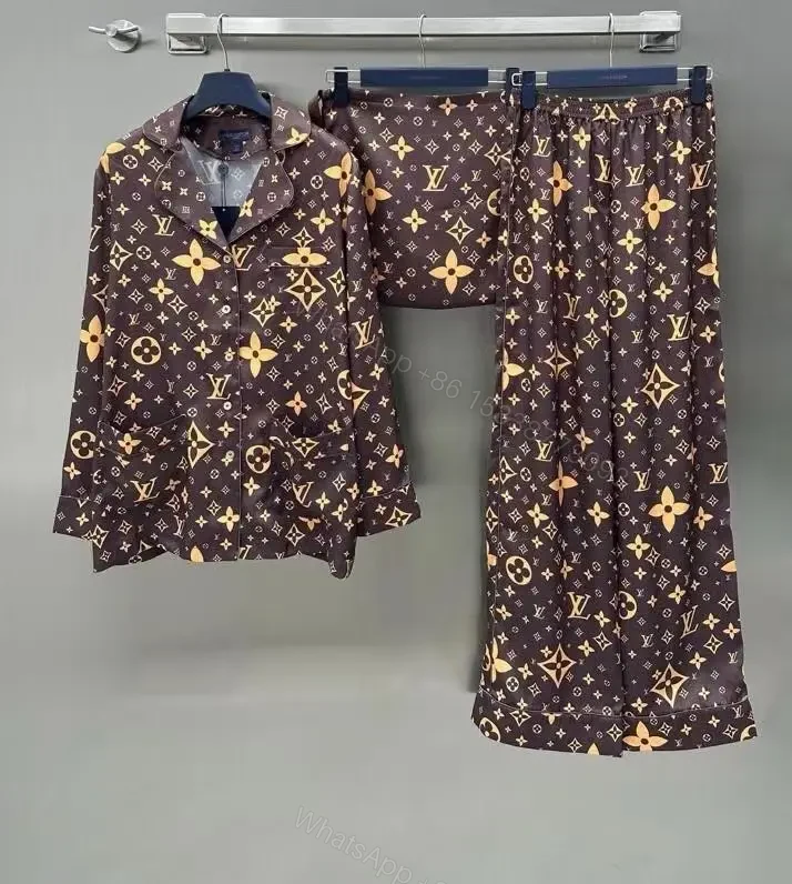 LOUIS VUITTON — view 1