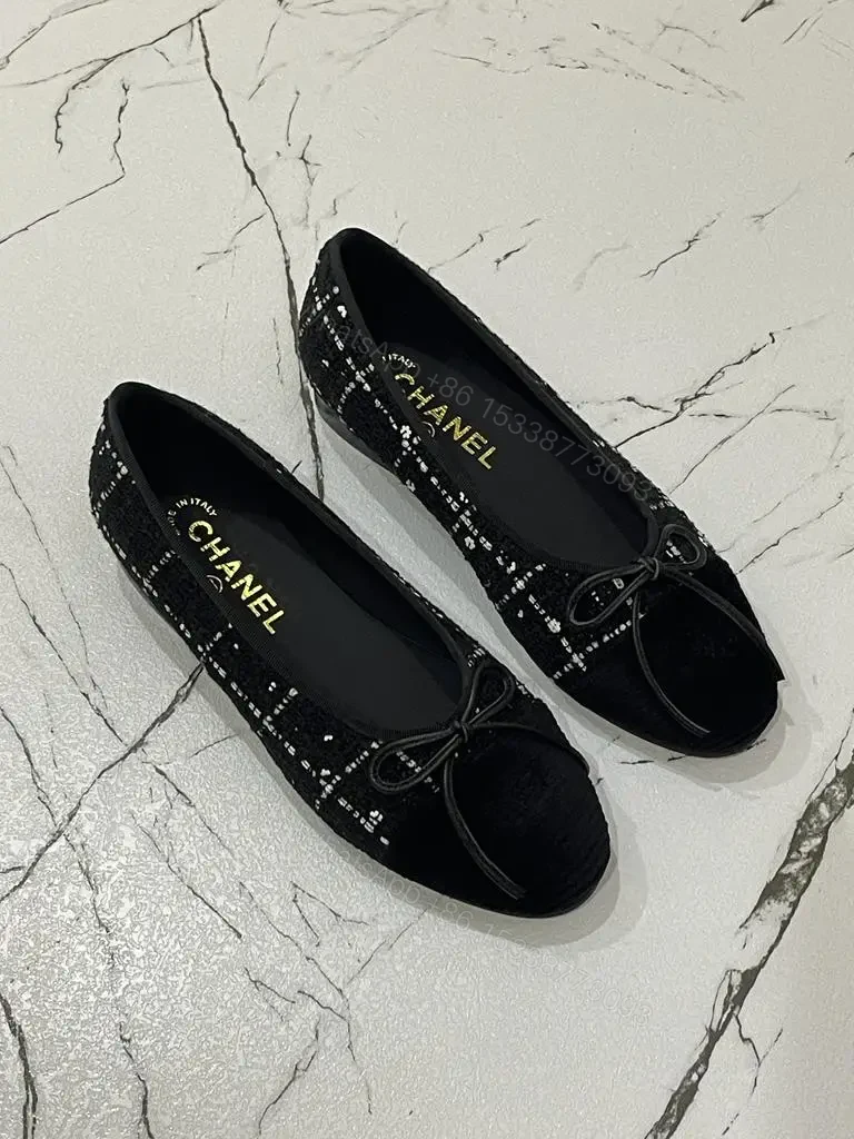 CHANEL — view 1