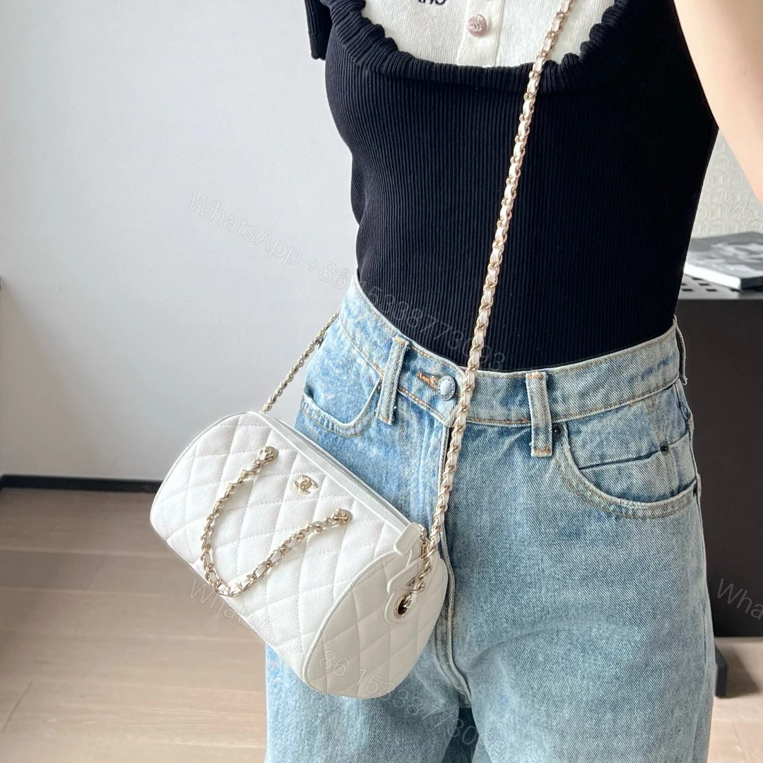 View 18 of 高仿Chanel*25P系列4385荔枝紋牛皮單肩包白色小號免檢版
