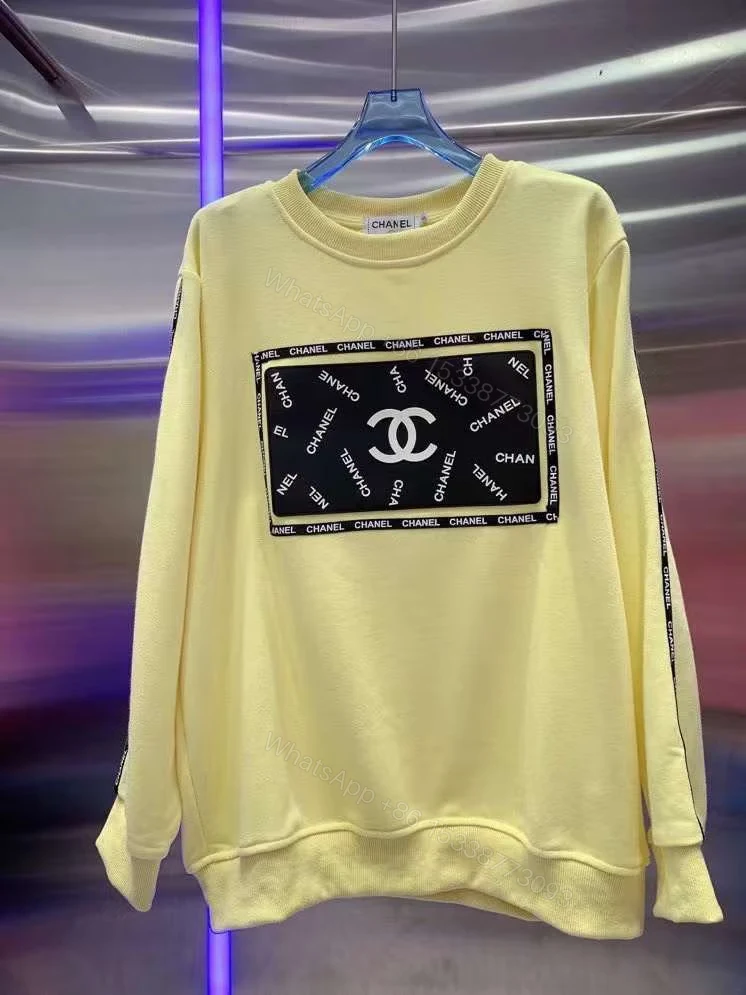 CHANEL — view 1