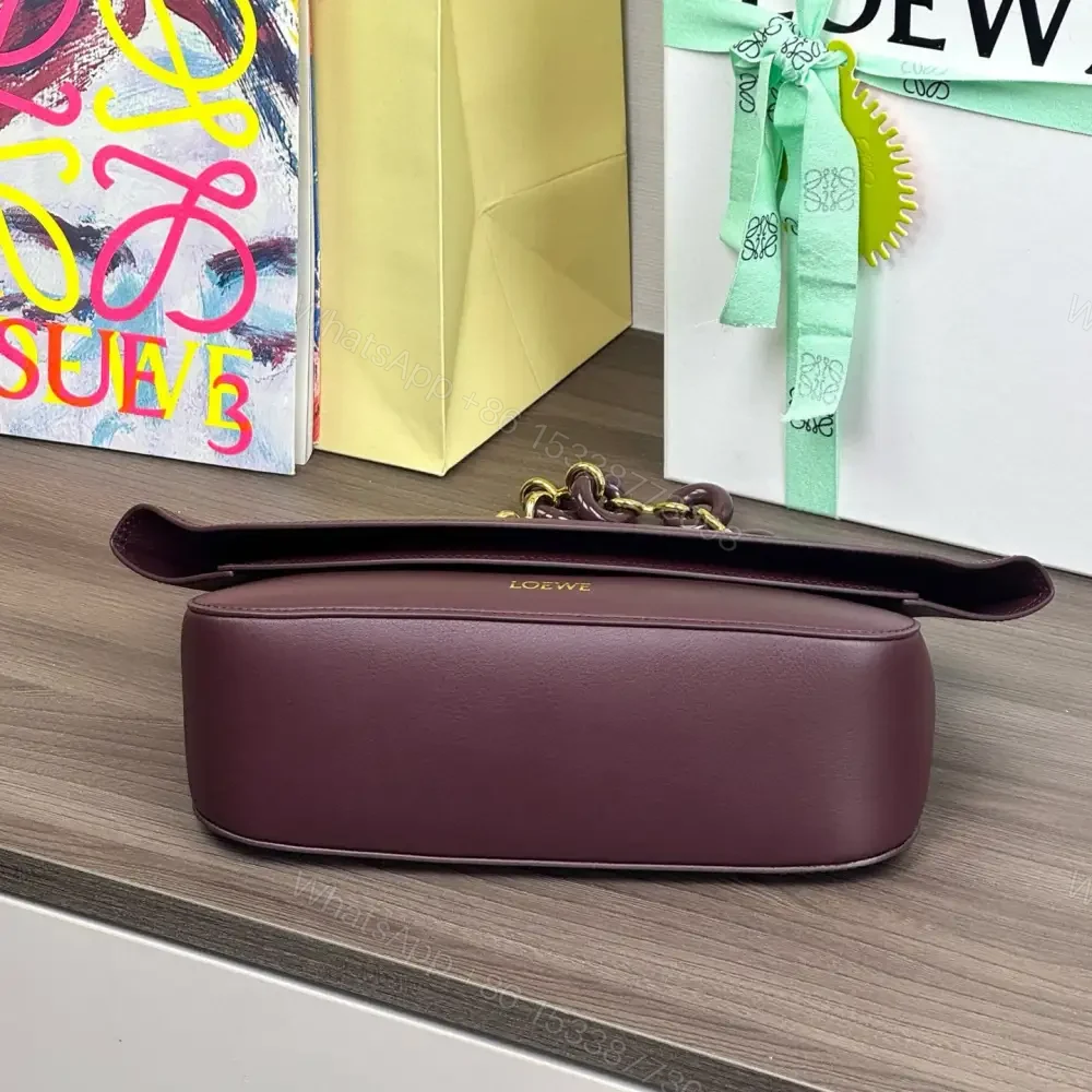 View 6 of 高仿Loewe*Ola系列7240小牛皮腋下包勃艮第紅中號免檢版