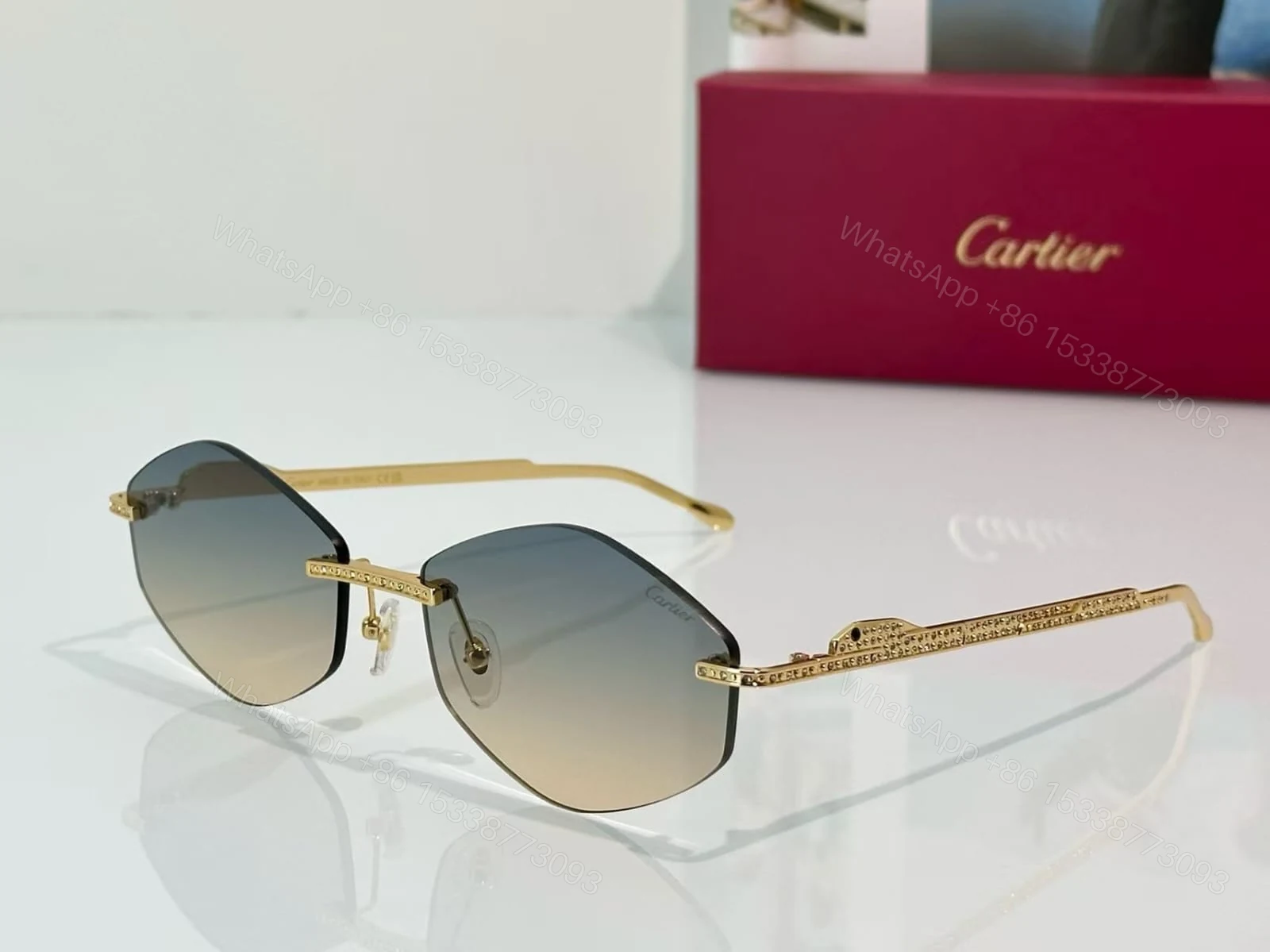 Luxury Cartier Gold Frame Replica Sunglasses — view 1