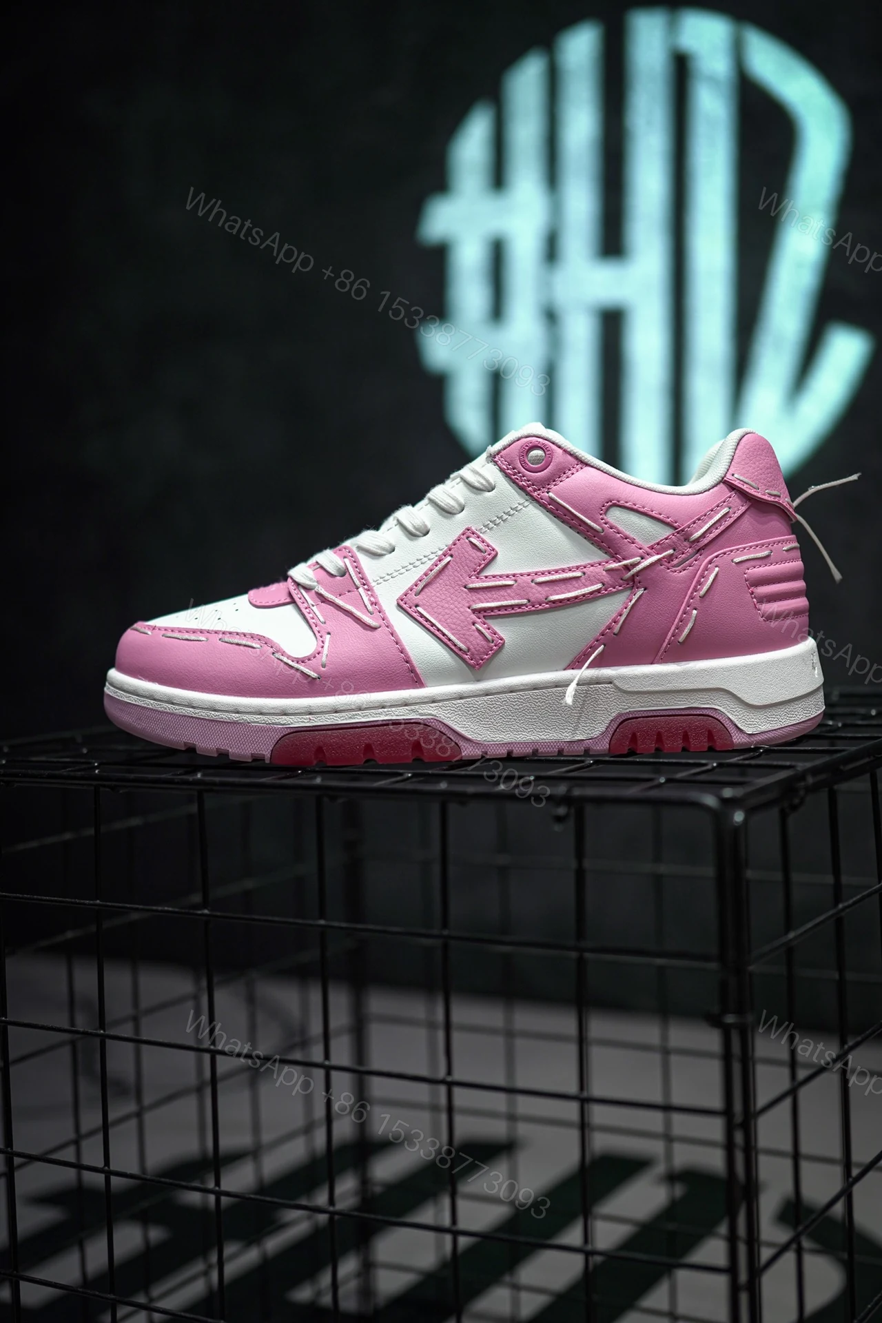 OFF-WHITE Out Of Office Sartorial Stitching White Pink — view 1