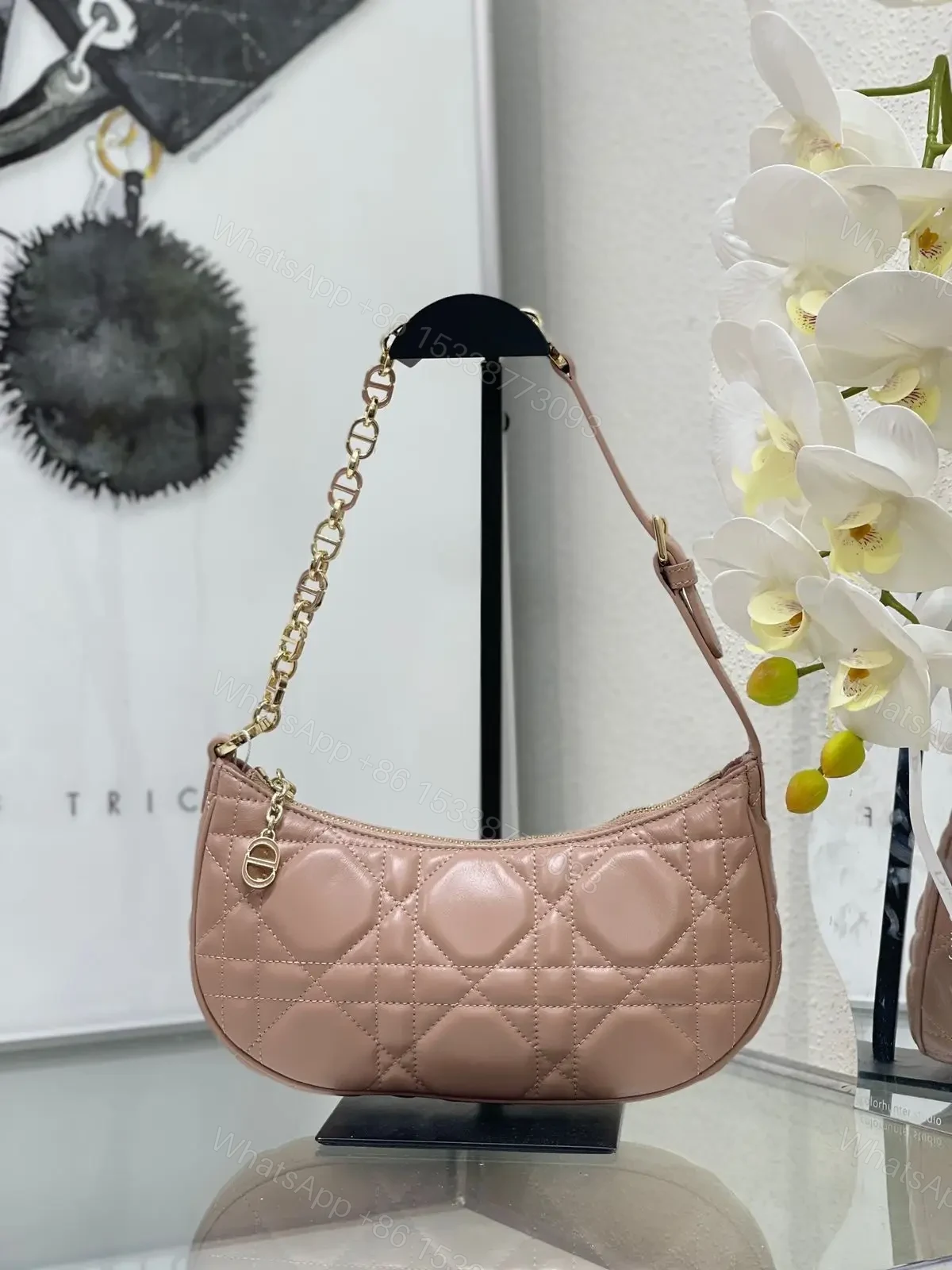 DIOR — view 1