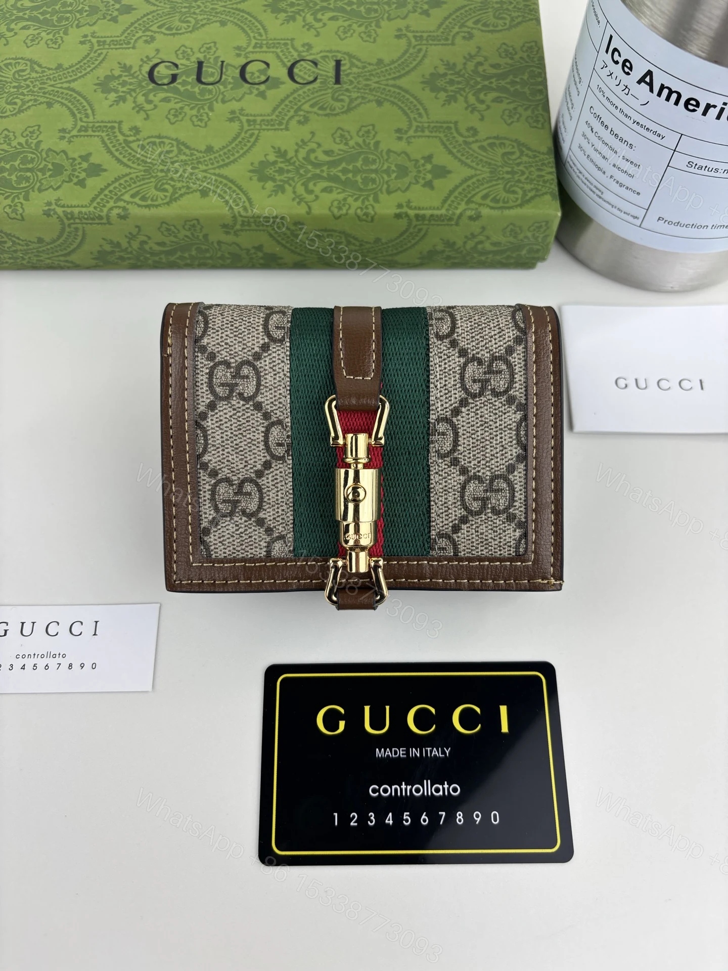 Gucci高仿女用短夾 喬姬系列GG老花棕邊綠紅織帶扣飾 — view 1