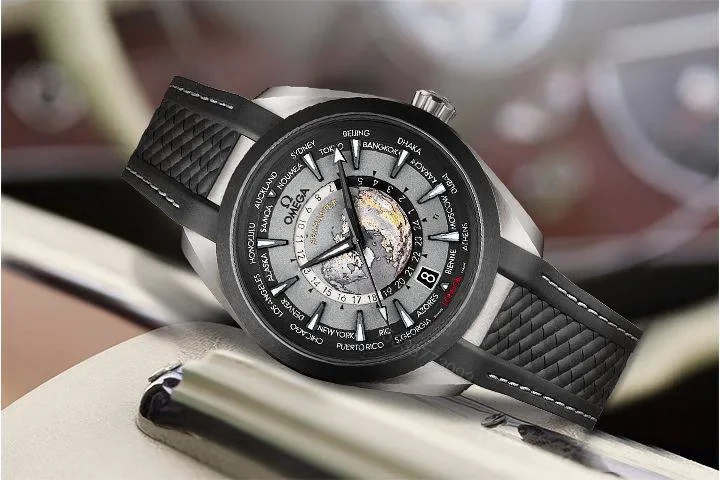 View 3 of Omega Seamaster Co-Axial Master Chronometer