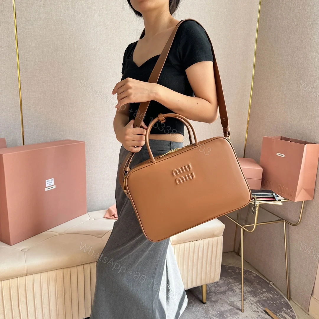 View 10 of 高仿miumiu*5BB17長肩帶公文包棕色免檢版