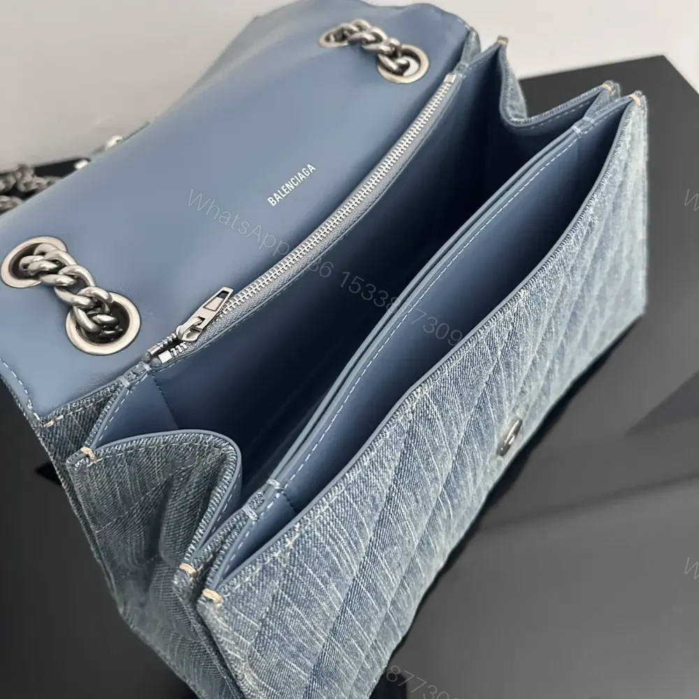 View 8 of 高仿Balenciaga*Crush系列沙漏包牛仔藍S