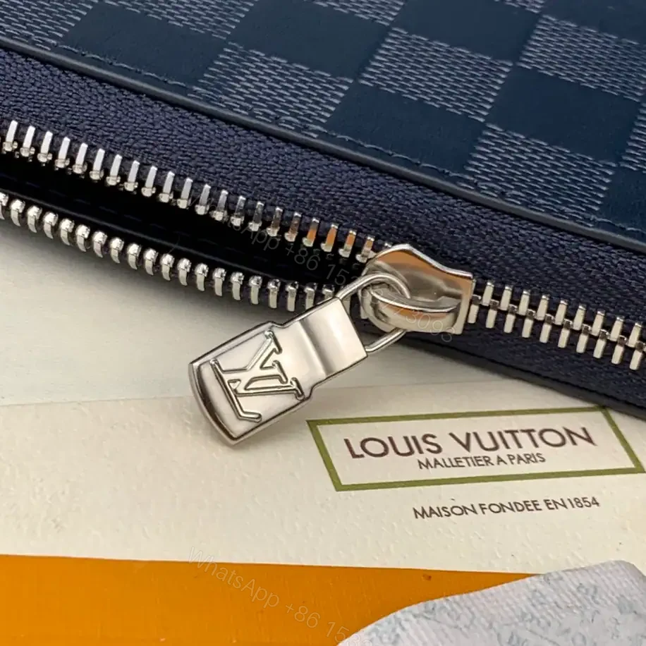 View 4 of LV ZIPPY VERTICAL WALLET DAMIER INFINI LEATHER – LBV402