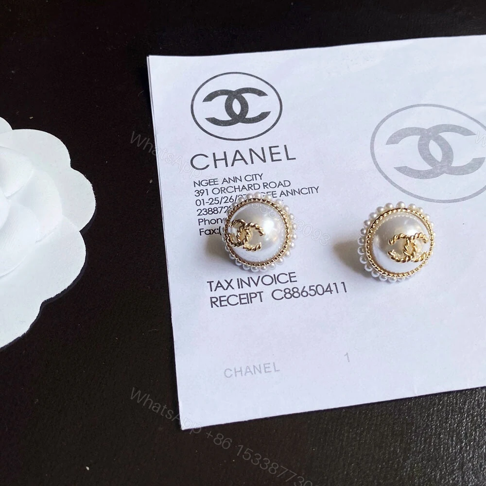 View 6 of EN – Lux Earring Chanel 022