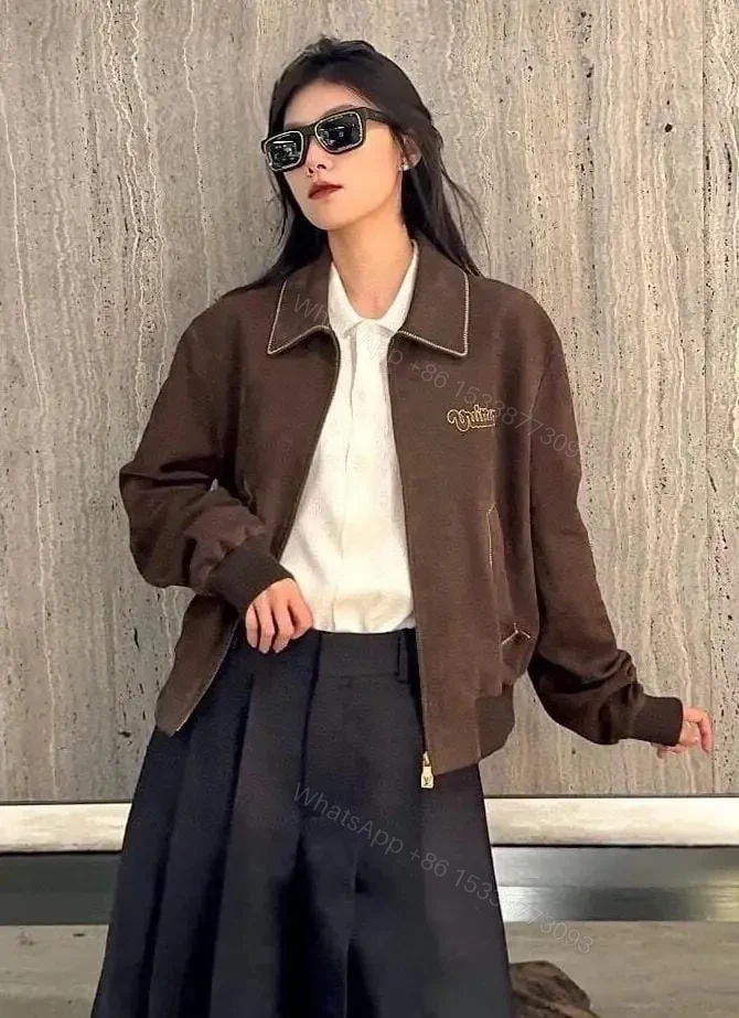 LOUIS VUITTON — view 1